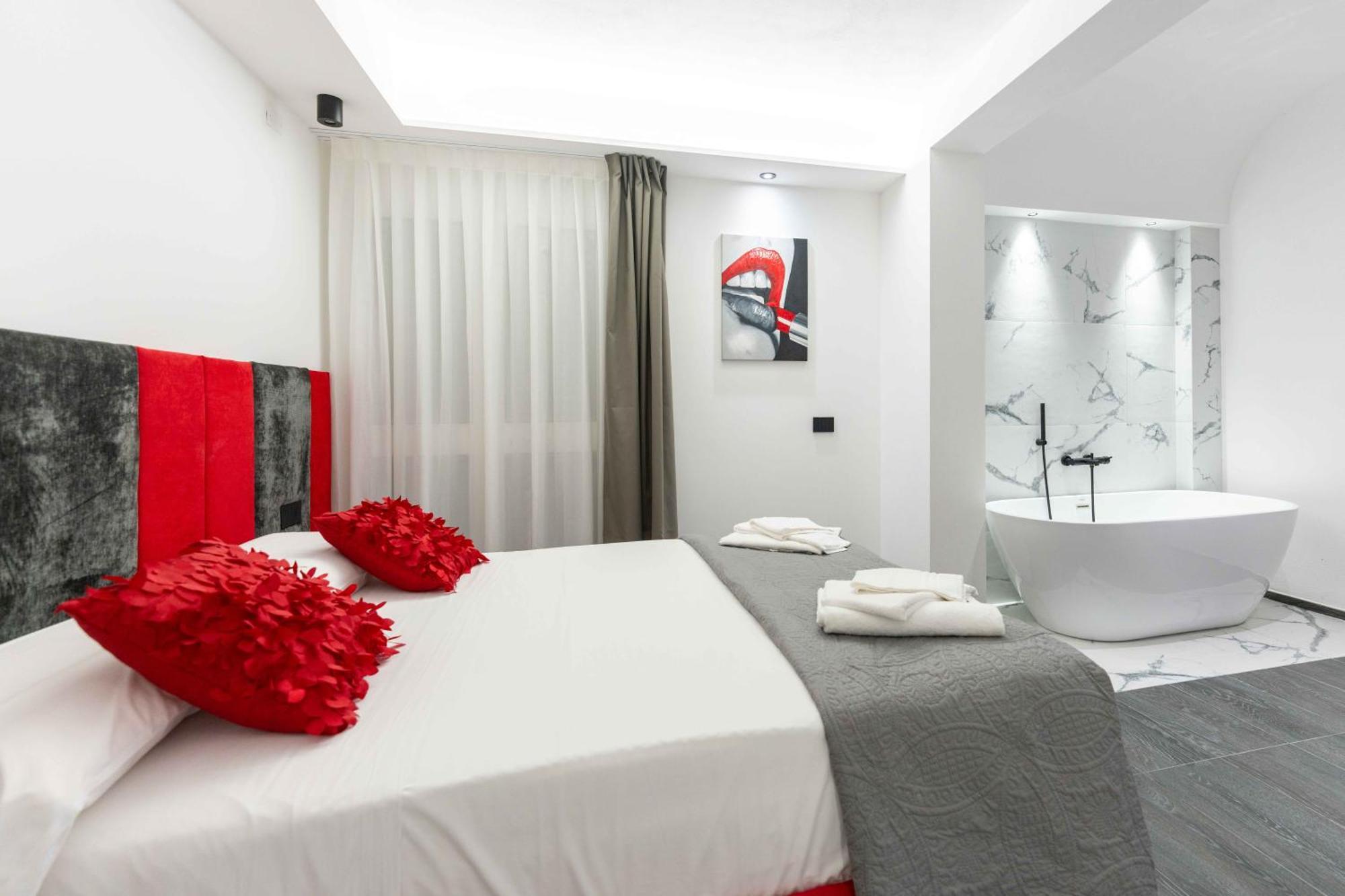 Ml Luxury Room Lido di Spina Eksteriør billede